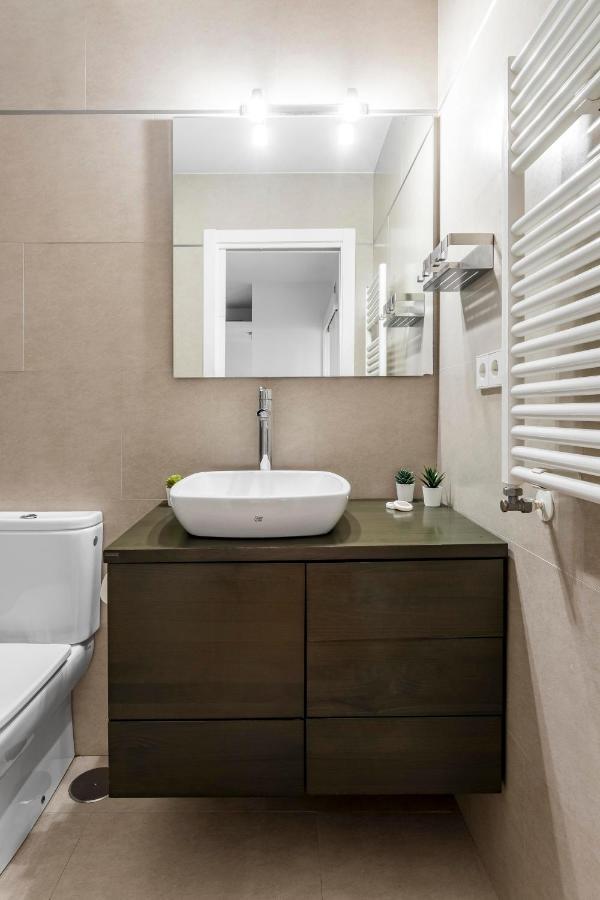 Charming Tirso De Molina III Apartment Madrid Luaran gambar