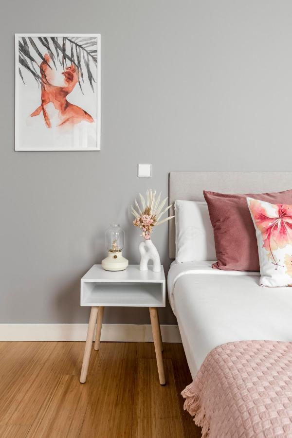 Charming Tirso De Molina III Apartment Madrid Luaran gambar